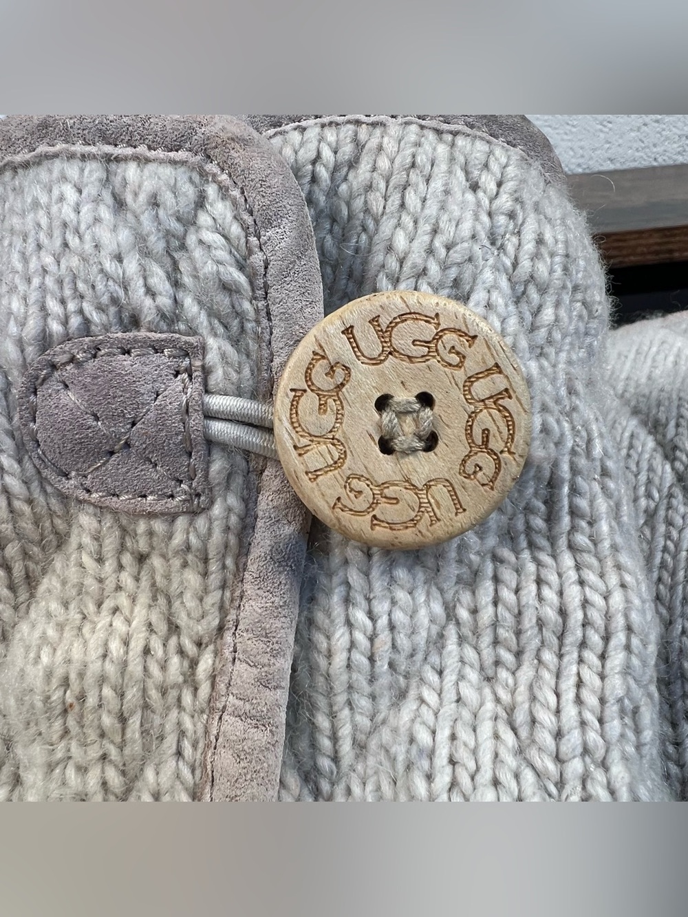 Ugg Boots Mountain Quilted Beige Short Boot Knit Button Side Women's 7 - Picture 7 of 11